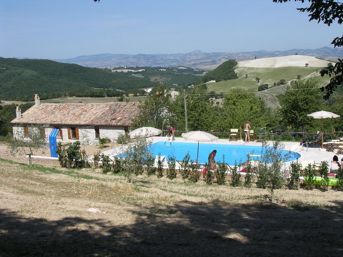 Agriturismo Girolomoni - Locanda Isola del Piano Exterior foto